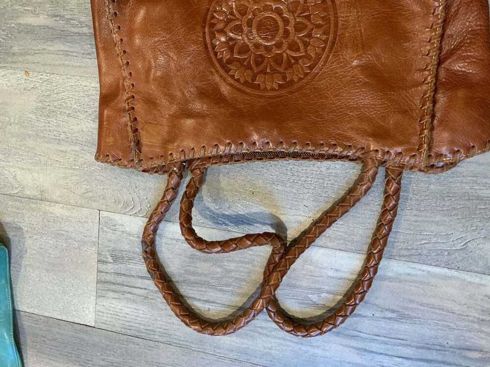 Annie's Secret Zip Top Tote with Conceal Carry Pocket - Hand Tooled Ge – , - Picture 4 of 7